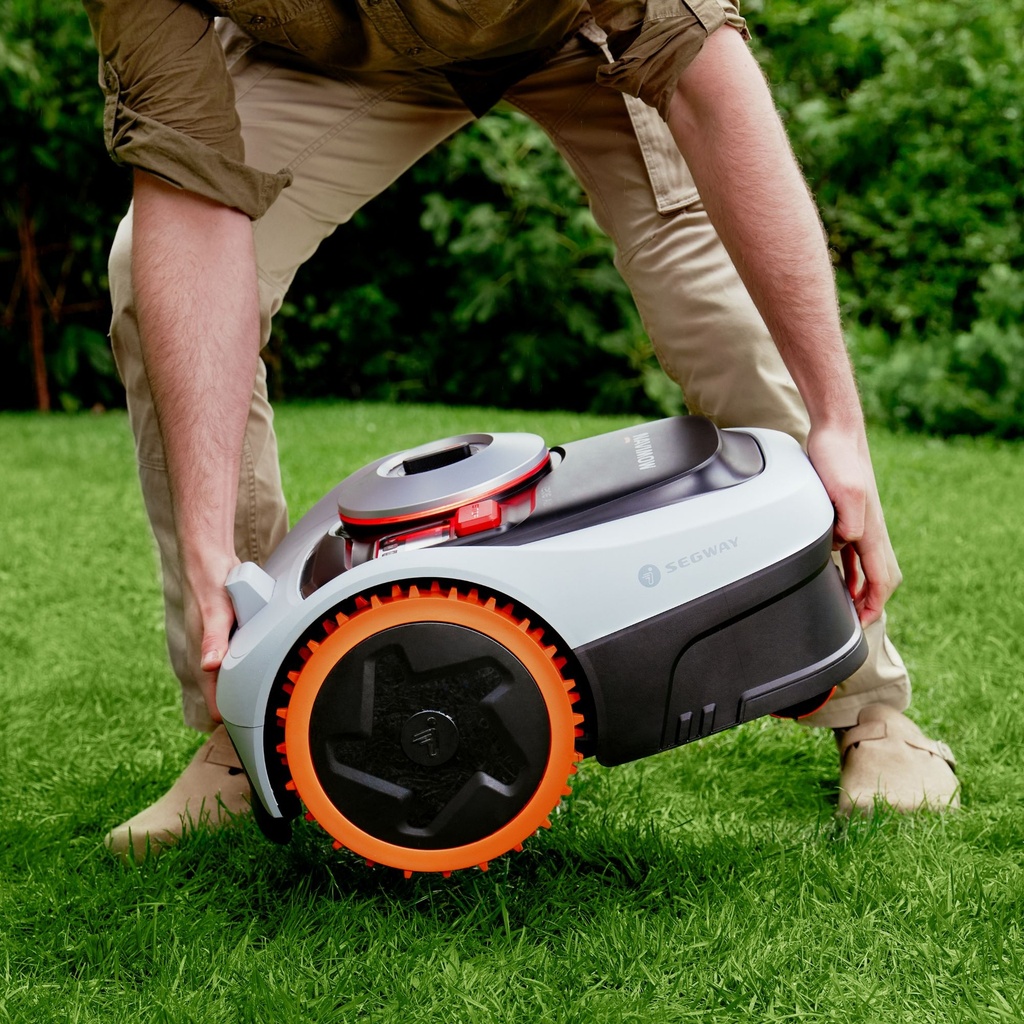 Navimow i210E | Robot tondeuse jusqu'à 1000 m²